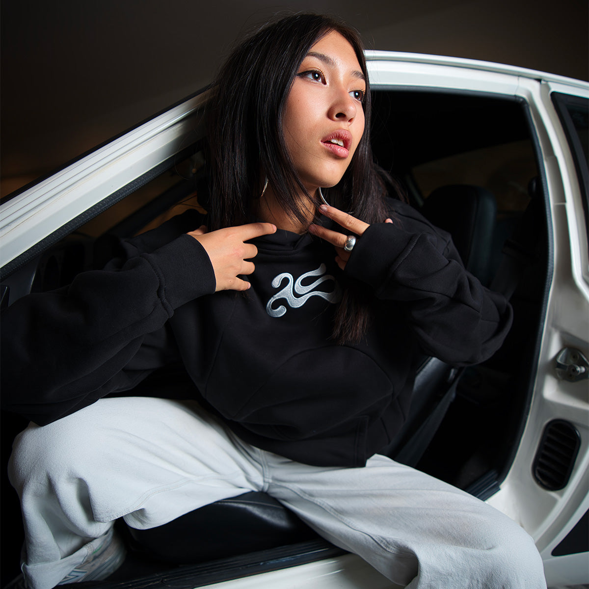 RAVEN HOODIE