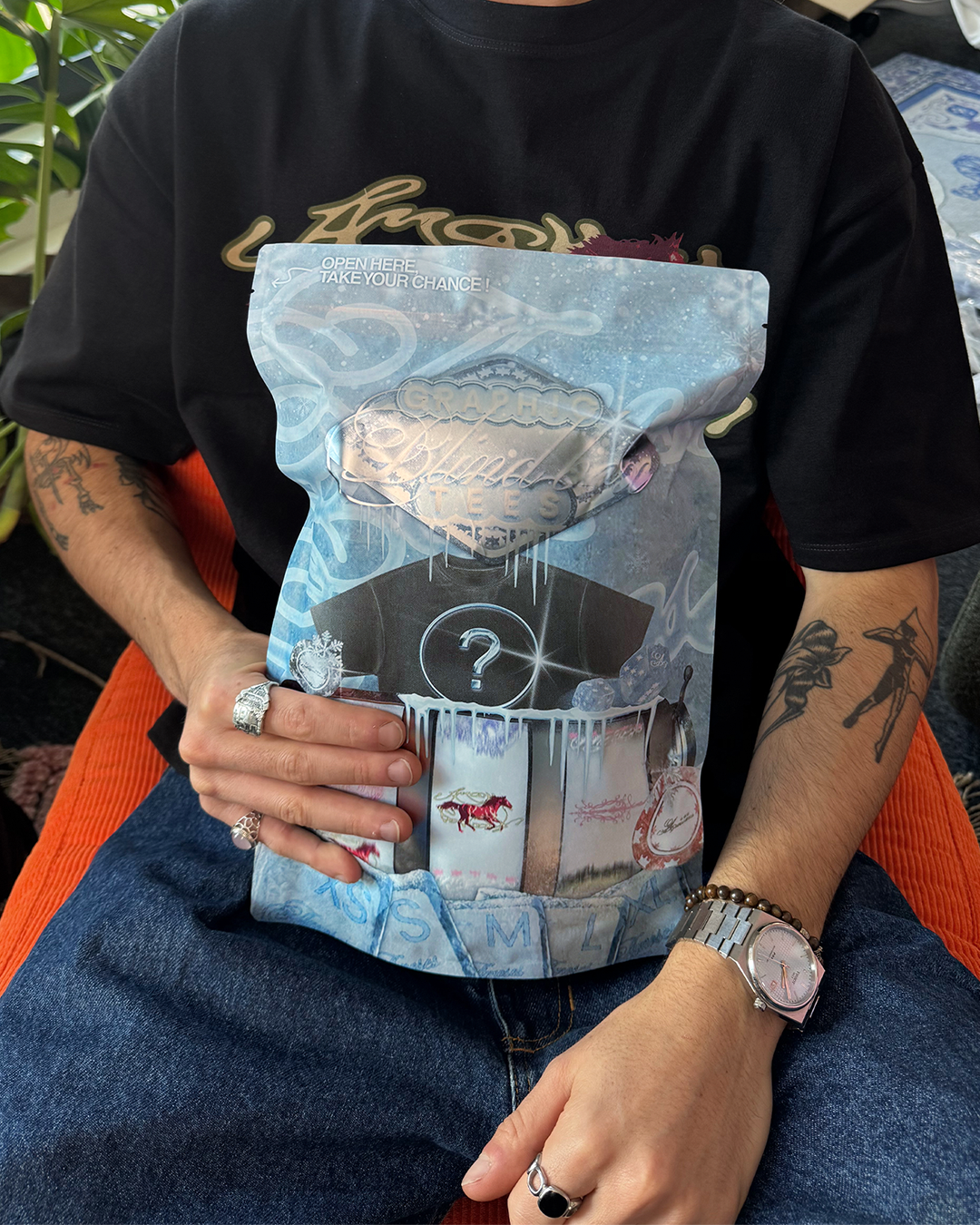 MYSTERY TSHIRT BLACK