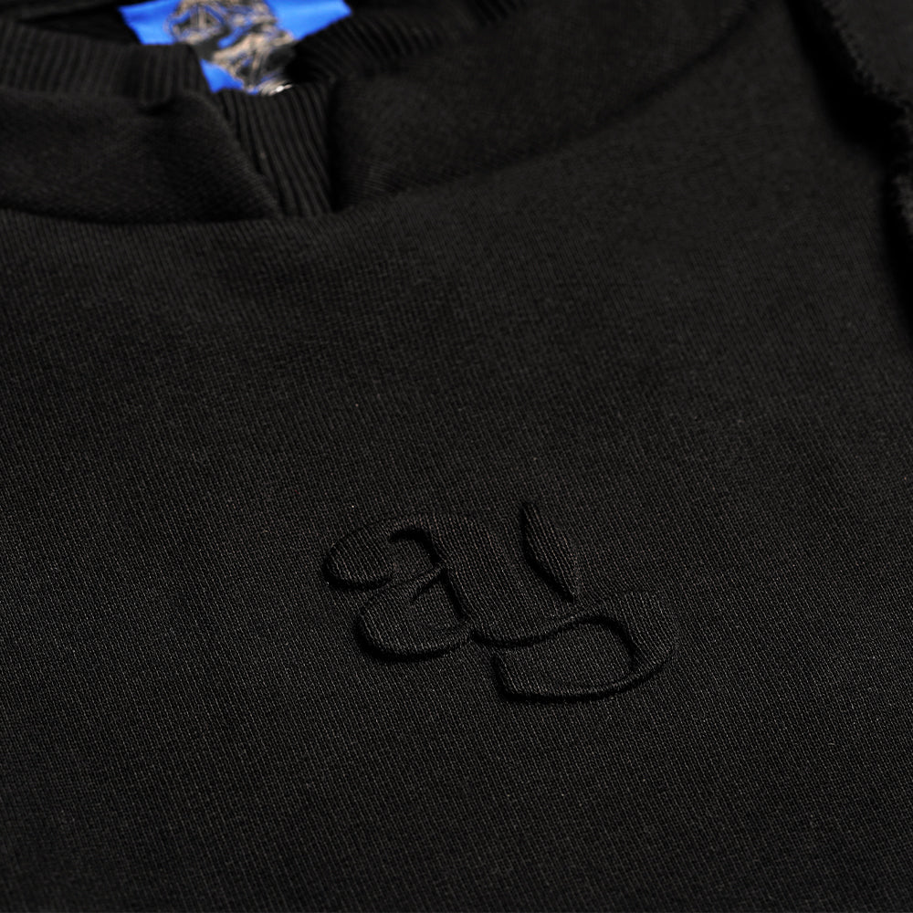 OMEN CREWNECK